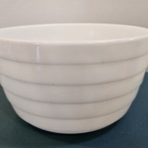 Vintage PYREX for Westinghouse Bee-Hive Milk Glass Mixing Bowl